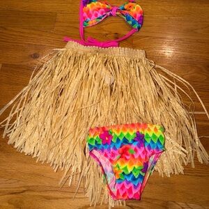Toddler Hula Outfit. Size 2-4. Grass Skirt; Floral Top & Floral Bottom